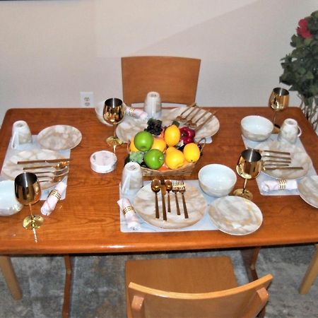 Two Bedrooms Apartment Manage And Supervise By Host Endless Features Amenities Dishwasher Washer Dryer Best Wifi Internet Services By Verizon Fios 960 Upload 960 Download Bi Monthly Free Housekeeping Services Huge 10000 Square Footage New York Eksteriør bilde
