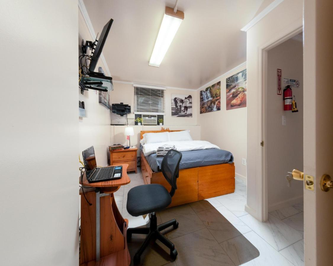 Two Bedrooms Apartment Manage And Supervise By Host Endless Features Amenities Dishwasher Washer Dryer Best Wifi Internet Services By Verizon Fios 960 Upload 960 Download Bi Monthly Free Housekeeping Services Huge 10000 Square Footage New York Eksteriør bilde