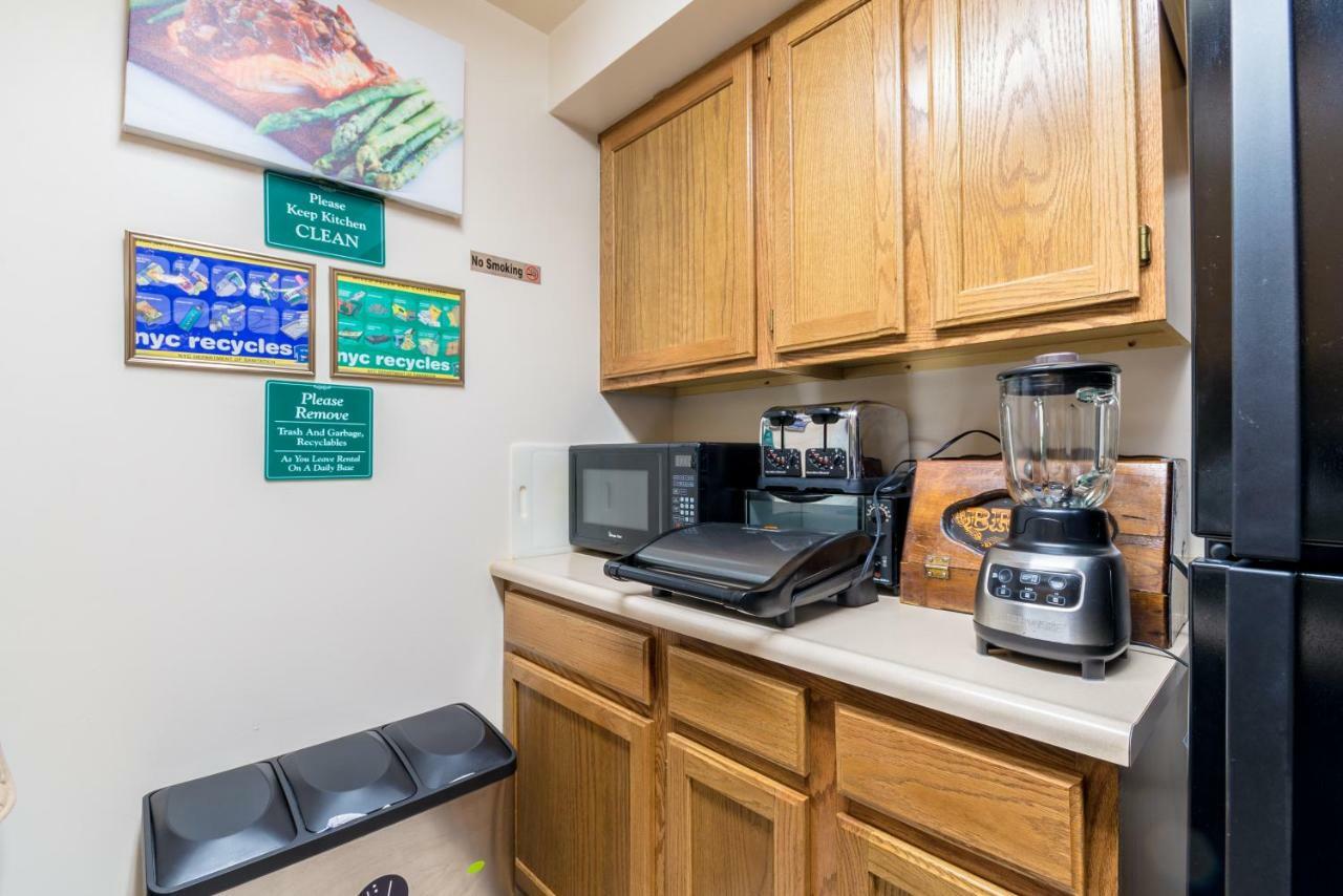 Two Bedrooms Apartment Manage And Supervise By Host Endless Features Amenities Dishwasher Washer Dryer Best Wifi Internet Services By Verizon Fios 960 Upload 960 Download Bi Monthly Free Housekeeping Services Huge 10000 Square Footage New York Eksteriør bilde